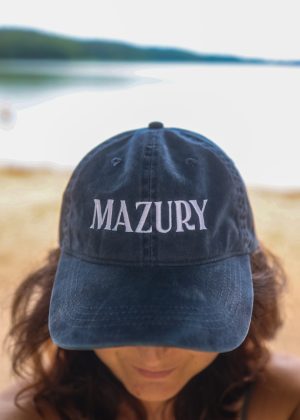 Mazury-czapka-z-daszkiem-pamiątki-z-wakacji